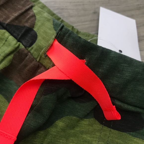 Girls' pull-on short in camo - Picture 4 of 5